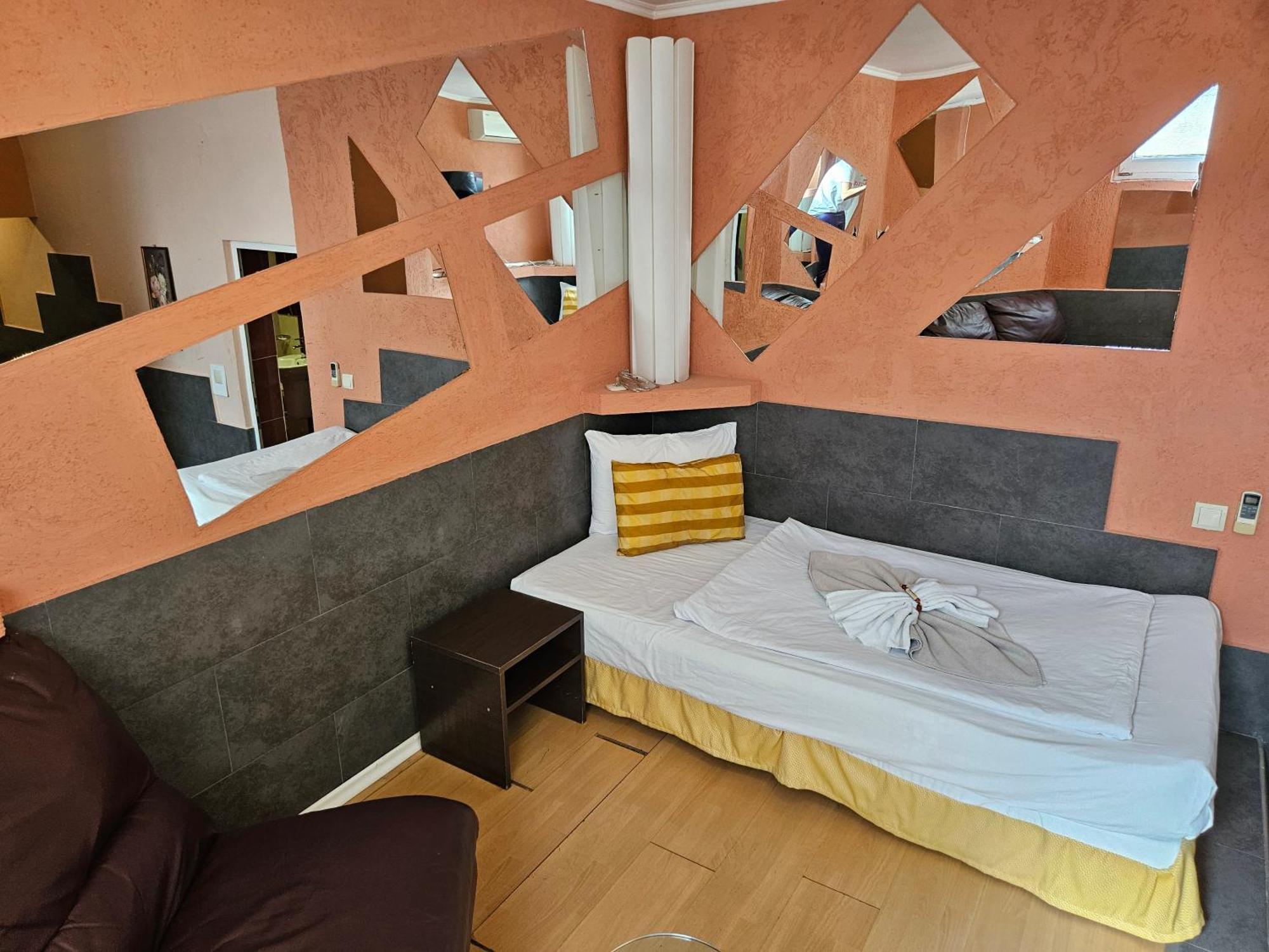 Paralax Hotel Warna Zewnętrze zdjęcie