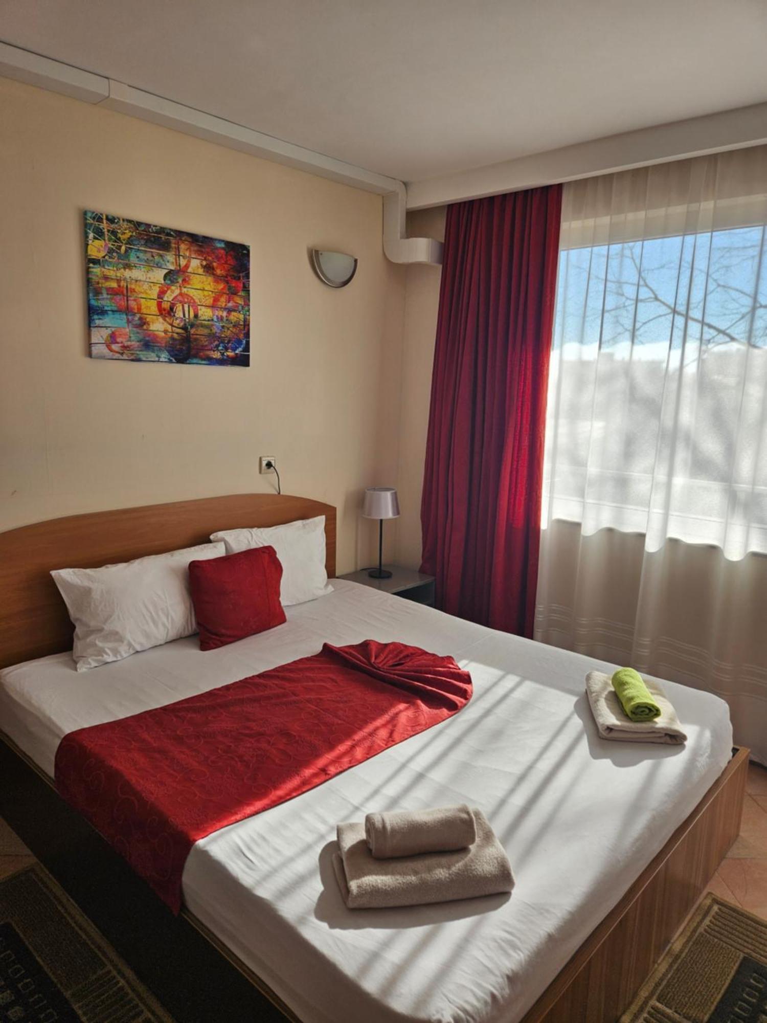 Paralax Hotel Warna Zewnętrze zdjęcie